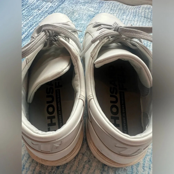 Thousand Fell Women’s Recyclable Low Rise Sneaker Size 9 - Picture 6 of 7